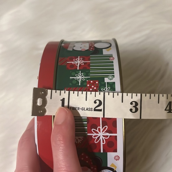 ๐ 10/$10 ๐ 6" Christmas Tin - Picture 7 of 7